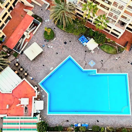 Spacious 3-bedroom Apartment, Ac, Priv Parking, Heated Pool & Ocean View In Castle Harbour, Arona Daire *